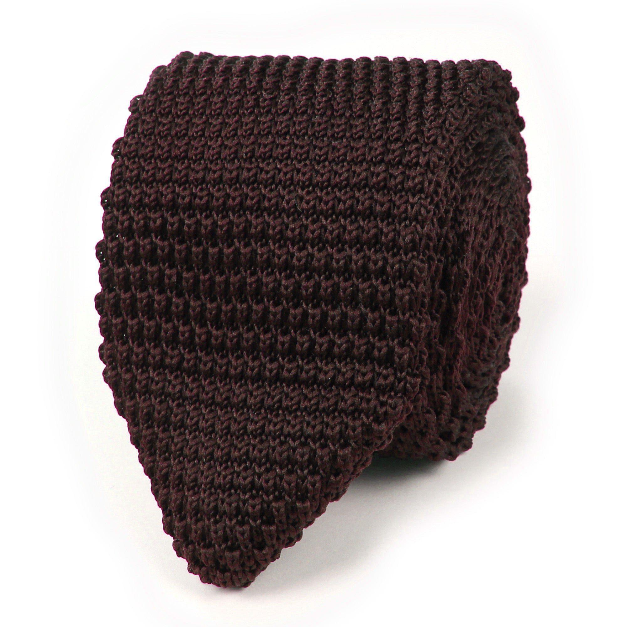 Brown_Pointed_Knitted_Tie