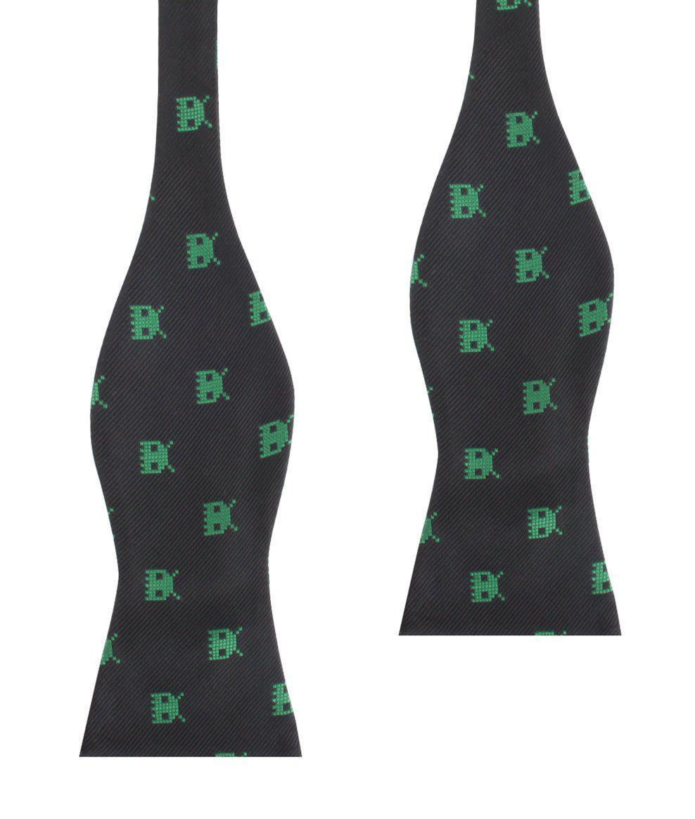 Green_Alien_Pixel_Invader_Self_Bow_Tie-636210