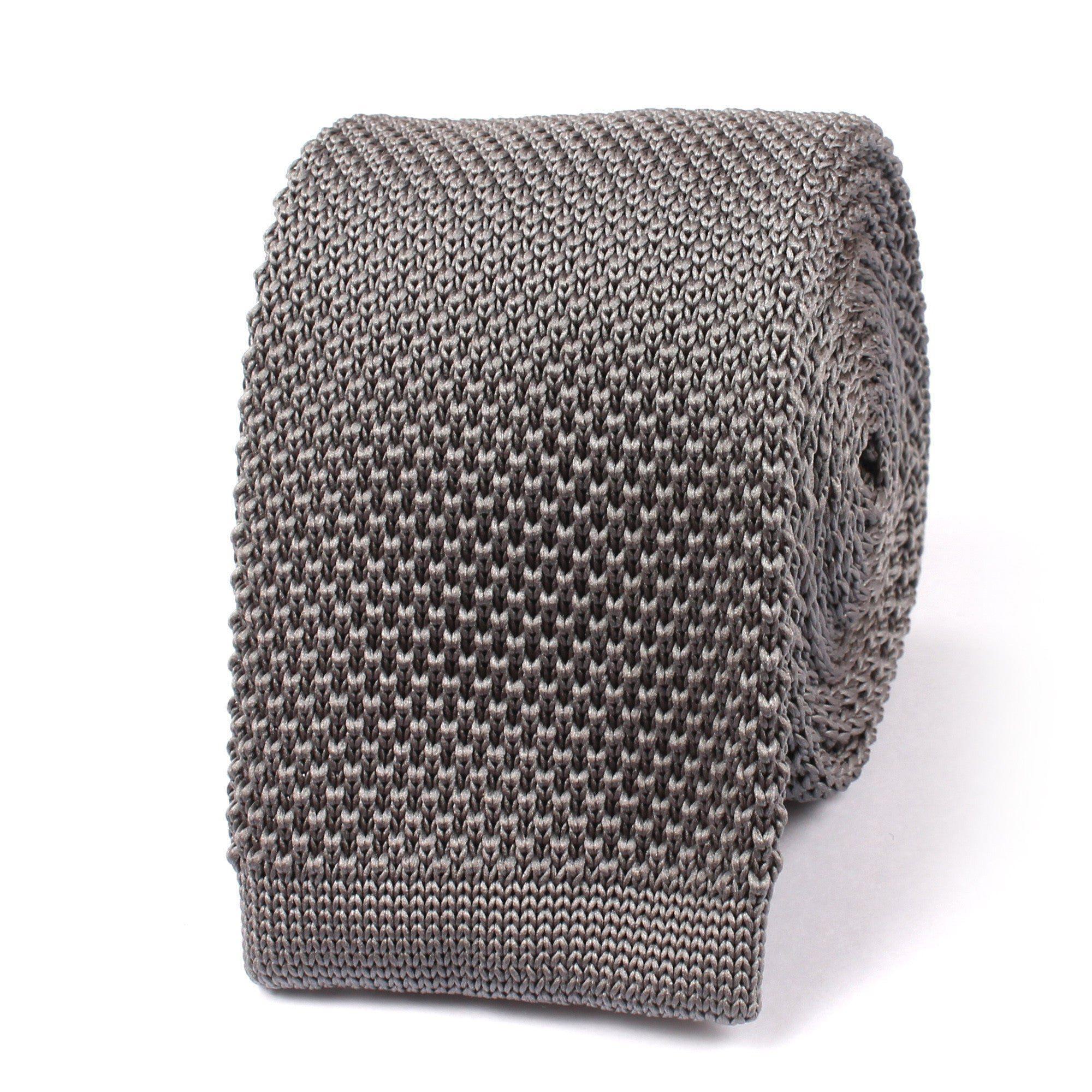 Grey_Knitted_Tie