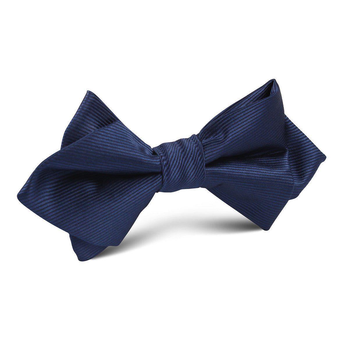 Navy_Blue_Line_Diamond_Bow_Tie-994141