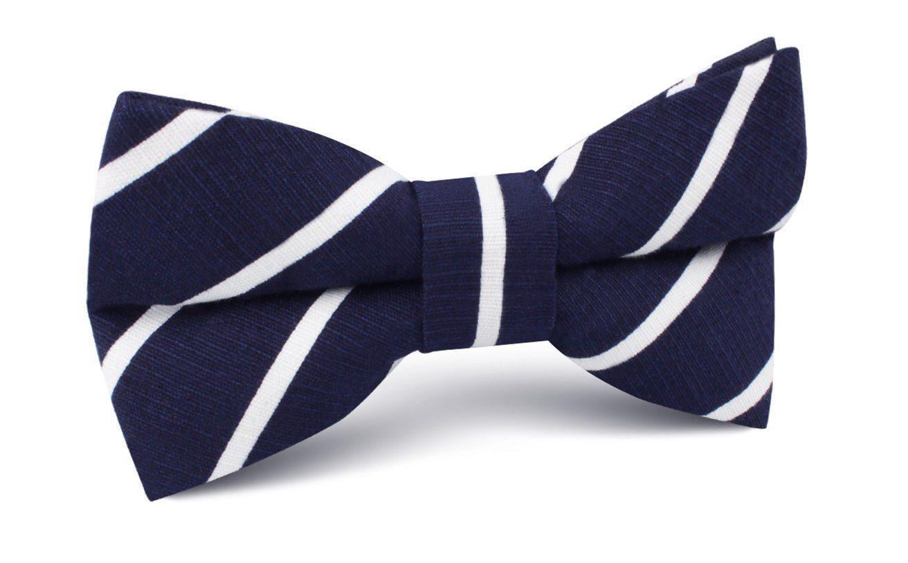 Oxford_Blue_Pencil_Striped_Linen_Bow_Tie-422097